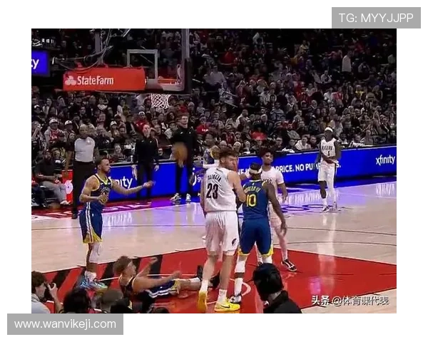 卡马拉精准助攻 杨瀚森双手暴扣精彩得分助力球队领先